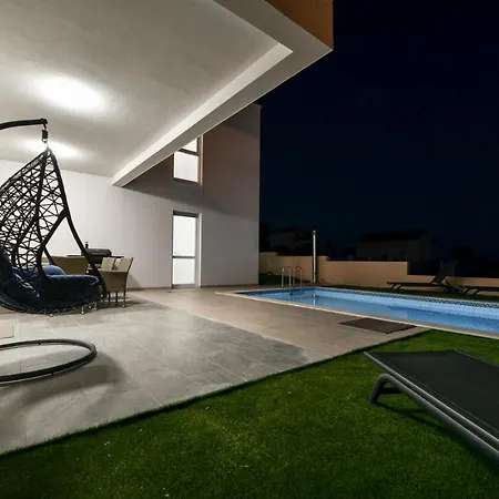 Crowonder Sunrise With Swimming Pool And Seaview Βίλα *